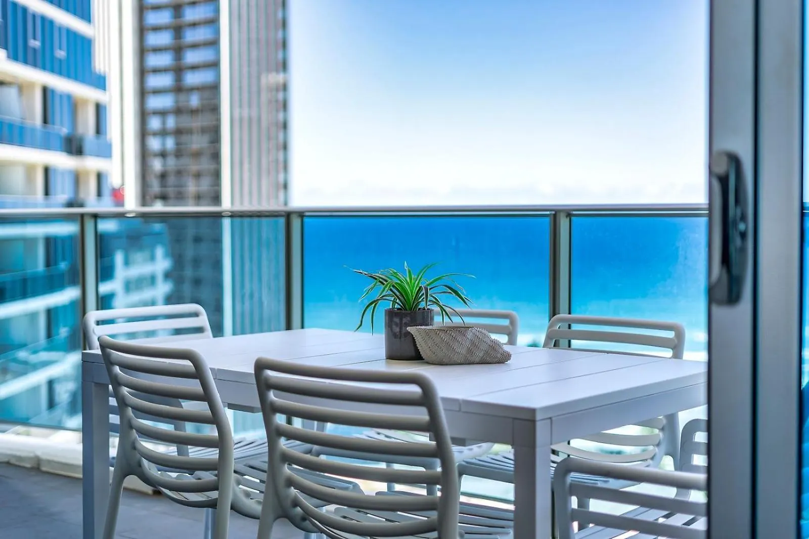 H-Residences - Gclr Голд-Кост 0*,  Австралия